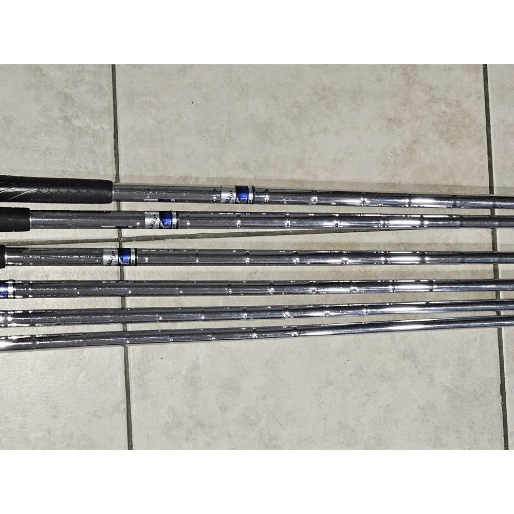 Callaway X18 Iron Set 4-pw With Uniflex With Good Grips 6 Clubs
